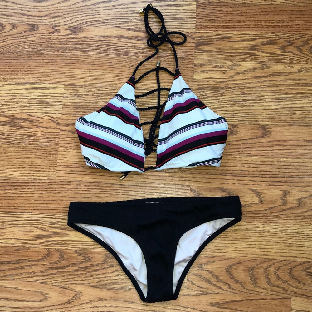 Ribbed black bottoms
